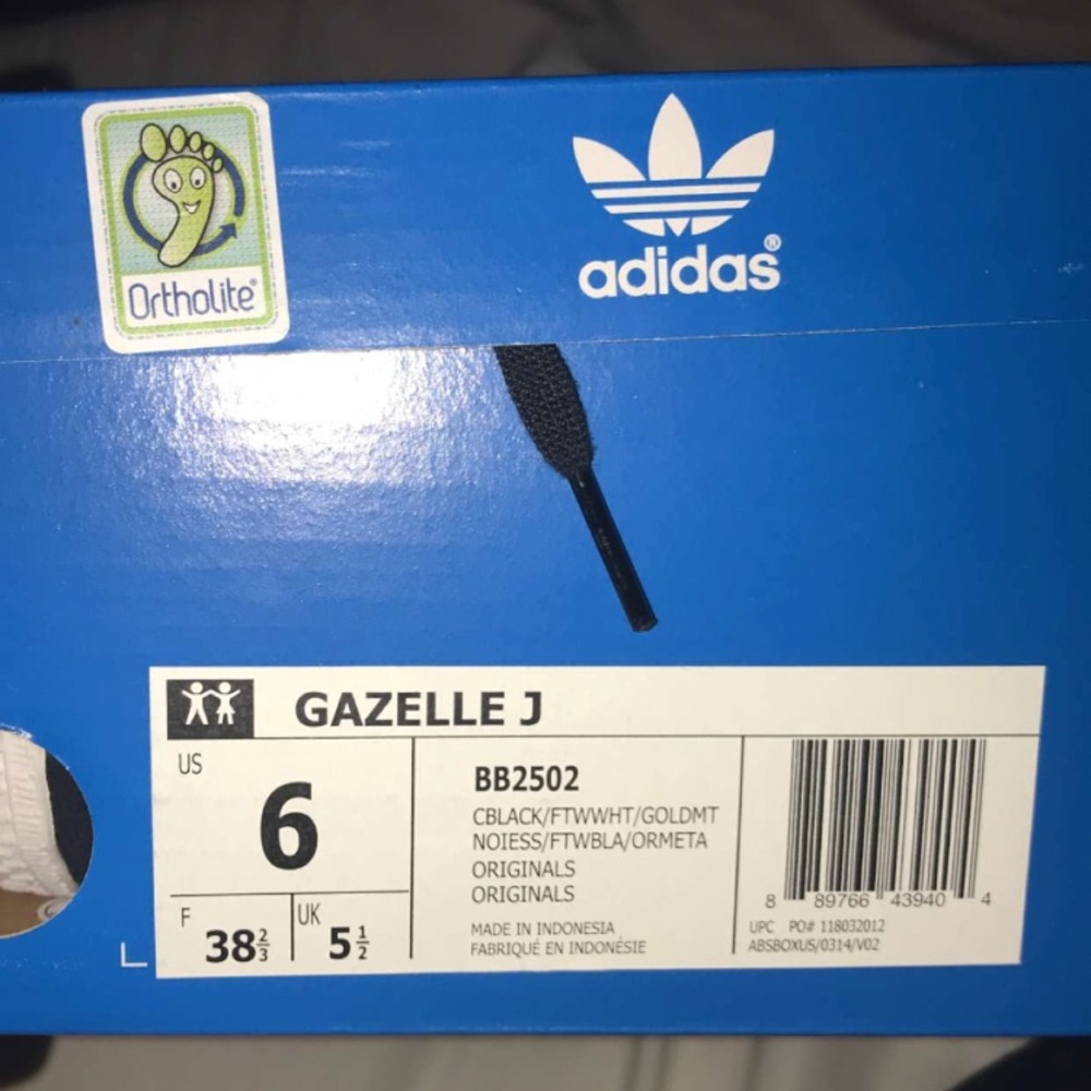 Gazelle Adidas size 6 in woman - Picture 2 of 2